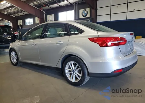 2018 Ford Focus Se z USA, uszkodzony, nr VIN 1FADP3F21JL288964